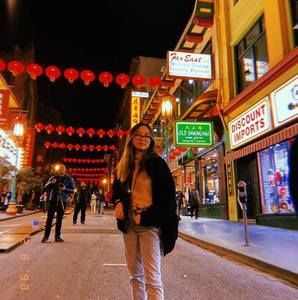 Meet your Posher, Vicky